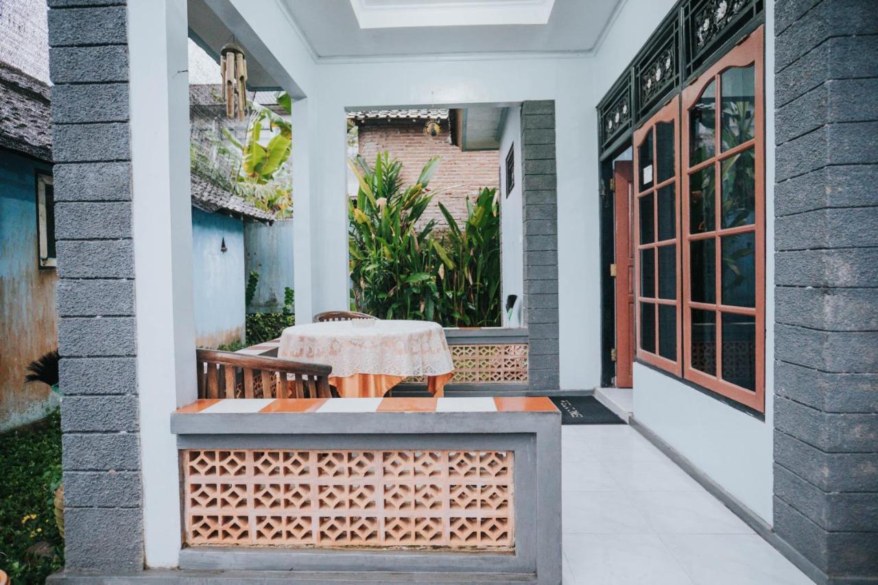 Agus Hidden Homestay - Banjar Sweet Village บันยูวังงี ภายนอก รูปภาพ